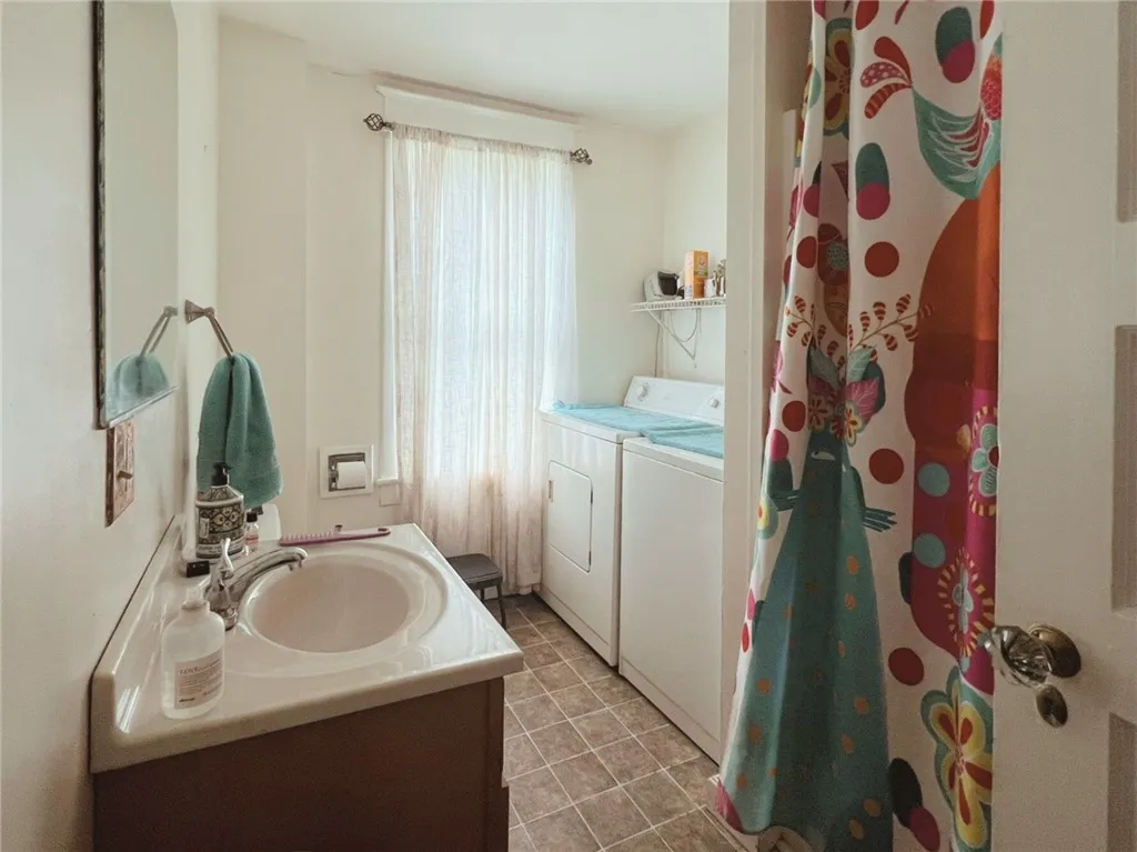 7 Country Club Drive, Oneonta, New York 13820, Oneonta, New York 13820, 3 Bedrooms Bedrooms, 7 Rooms Rooms,2 BathroomsBathrooms,Residential Lease,Closed,7 Country Club Drive, Oneonta, New York 13820,0,R1630995