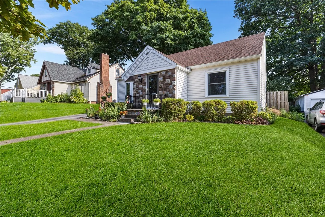 497 Falstaff Road, Irondequoit, New York 14609, Irondequoit, New York 14609, 3 Bedrooms Bedrooms, 7 Rooms Rooms,2 BathroomsBathrooms,Residential,Closed,497 Falstaff Road, Irondequoit, New York 14609,0,R1631472