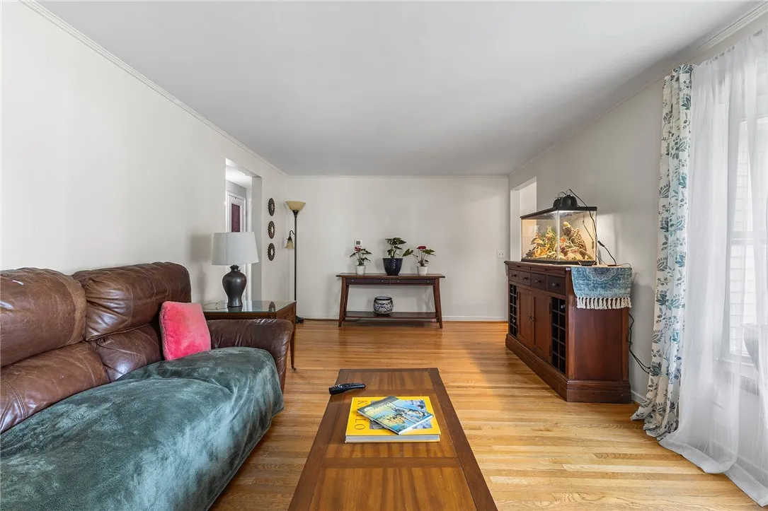 497 Falstaff Road, Irondequoit, New York 14609, Irondequoit, New York 14609, 3 Bedrooms Bedrooms, 7 Rooms Rooms,2 BathroomsBathrooms,Residential,Closed,497 Falstaff Road, Irondequoit, New York 14609,0,R1631472