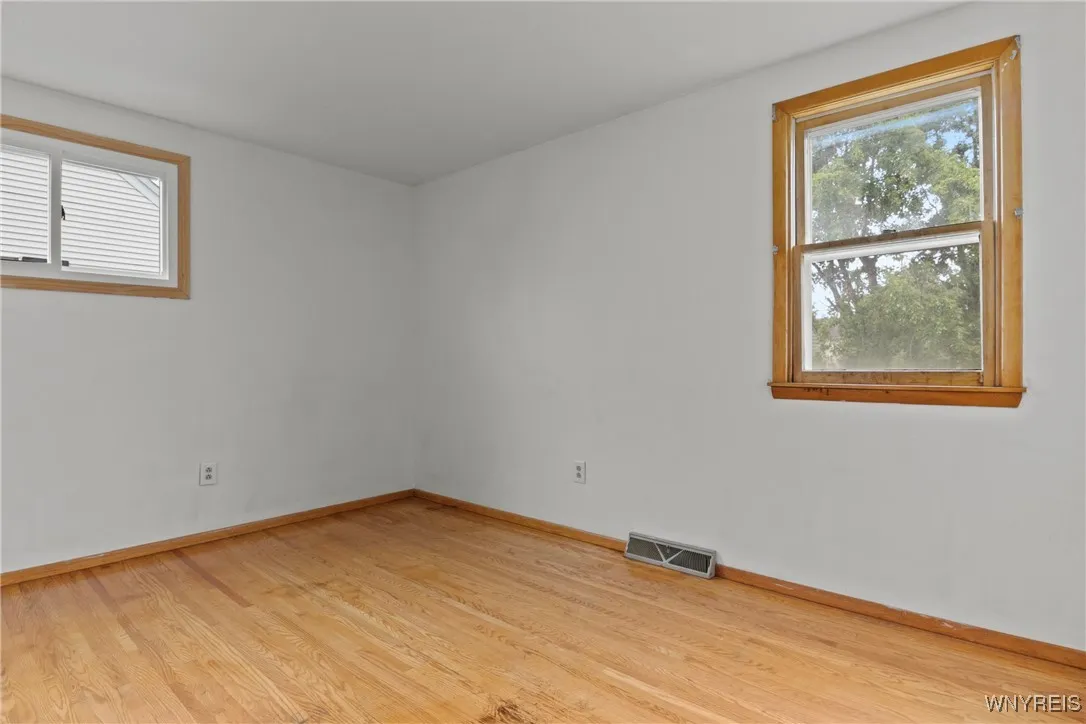 113 Rondelay Drive, Cheektowaga, New York 14227, Cheektowaga, New York 14227, 4 Bedrooms Bedrooms, 6 Rooms Rooms,1 BathroomBathrooms,Residential,For Sale,113 Rondelay Drive, Cheektowaga, New York 14227,0,B1631414