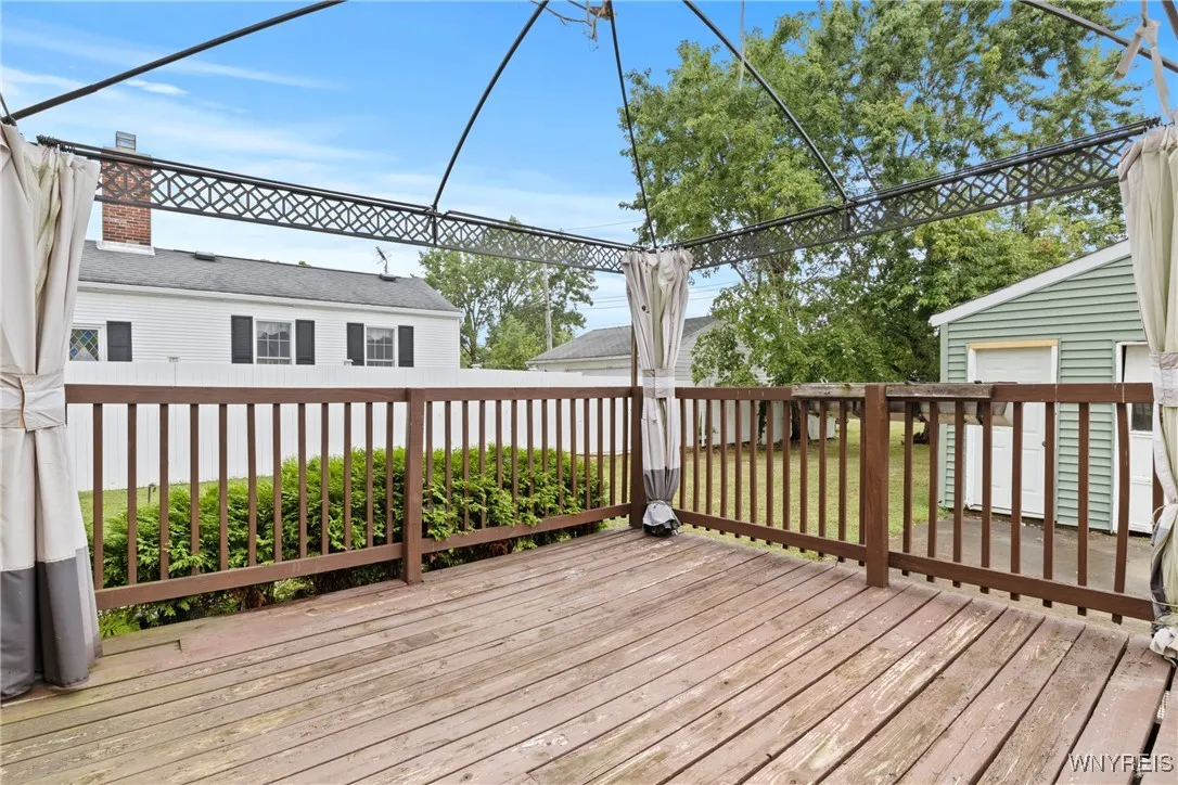 113 Rondelay Drive, Cheektowaga, New York 14227, Cheektowaga, New York 14227, 4 Bedrooms Bedrooms, 6 Rooms Rooms,1 BathroomBathrooms,Residential,For Sale,113 Rondelay Drive, Cheektowaga, New York 14227,0,B1631414