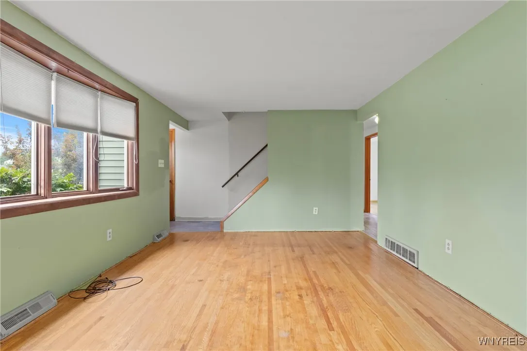 113 Rondelay Drive, Cheektowaga, New York 14227, Cheektowaga, New York 14227, 4 Bedrooms Bedrooms, 6 Rooms Rooms,1 BathroomBathrooms,Residential,For Sale,113 Rondelay Drive, Cheektowaga, New York 14227,0,B1631414