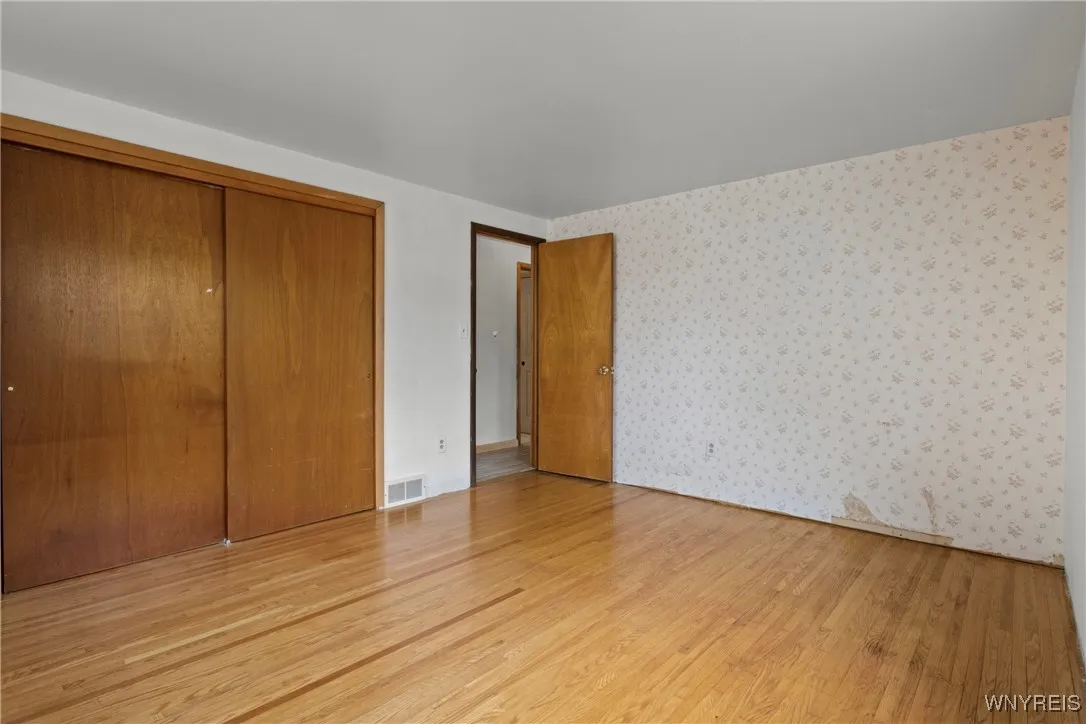 113 Rondelay Drive, Cheektowaga, New York 14227, Cheektowaga, New York 14227, 4 Bedrooms Bedrooms, 6 Rooms Rooms,1 BathroomBathrooms,Residential,For Sale,113 Rondelay Drive, Cheektowaga, New York 14227,0,B1631414