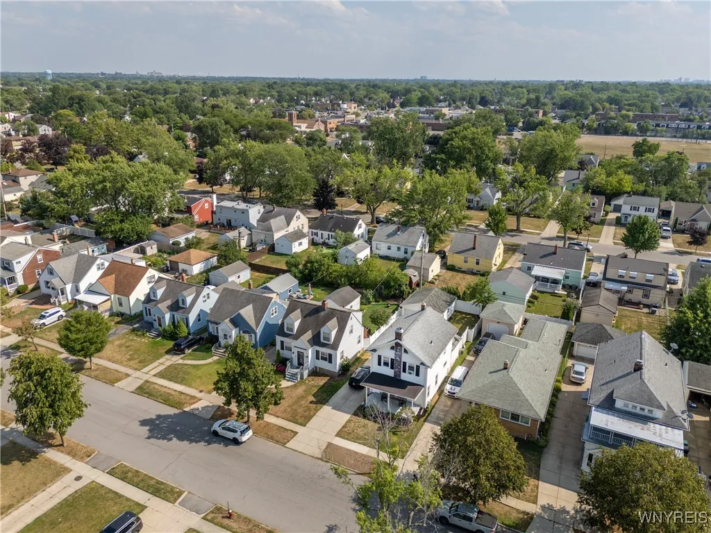 311 Zimmerman Boulevard, Tonawanda, New York 14223, Tonawanda, New York 14223, 3 Bedrooms Bedrooms, 7 Rooms Rooms,2 BathroomsBathrooms,Residential,For Sale,311 Zimmerman Boulevard, Tonawanda, New York 14223,0,B1631440