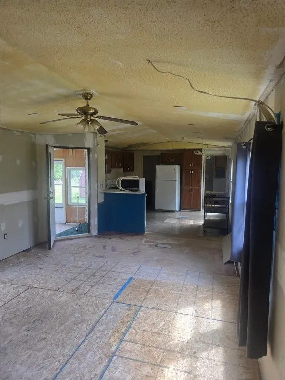 116 Trinity Drive, Clarendon, New York 14470, Clarendon, New York 14470, 2 Bedrooms Bedrooms, 3 Rooms Rooms,2 BathroomsBathrooms,Residential,Closed,116 Trinity Drive, Clarendon, New York 14470,0,R1630471