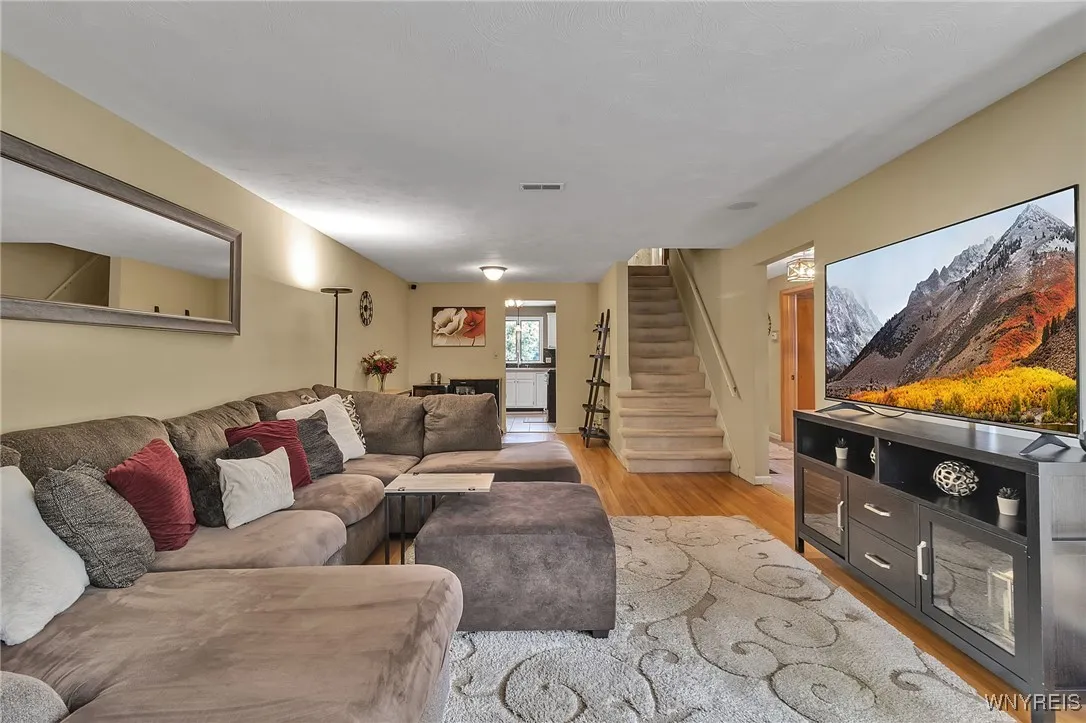 5805 Townline Road, Cambria, New York 14132, Cambria, New York 14132, 4 Bedrooms Bedrooms, 7 Rooms Rooms,2 BathroomsBathrooms,Residential,Closed,5805 Townline Road, Cambria, New York 14132,0,B1631355