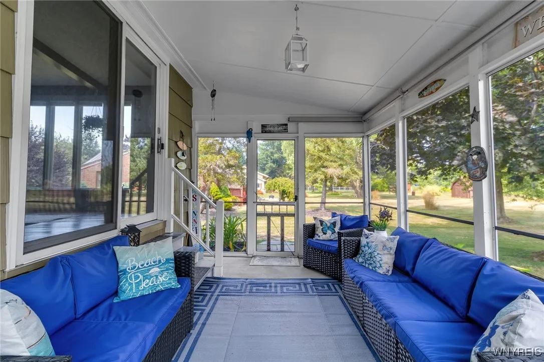 5805 Townline Road, Cambria, New York 14132, Cambria, New York 14132, 4 Bedrooms Bedrooms, 7 Rooms Rooms,2 BathroomsBathrooms,Residential,Closed,5805 Townline Road, Cambria, New York 14132,0,B1631355