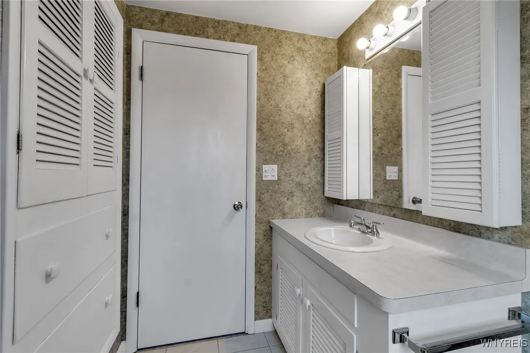 5805 Townline Road, Cambria, New York 14132, Cambria, New York 14132, 4 Bedrooms Bedrooms, 7 Rooms Rooms,2 BathroomsBathrooms,Residential,Closed,5805 Townline Road, Cambria, New York 14132,0,B1631355