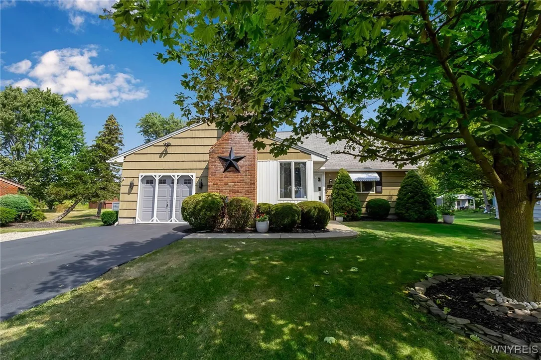 5805 Townline Road, Cambria, New York 14132, Cambria, New York 14132, 4 Bedrooms Bedrooms, 7 Rooms Rooms,2 BathroomsBathrooms,Residential,Closed,5805 Townline Road, Cambria, New York 14132,0,B1631355