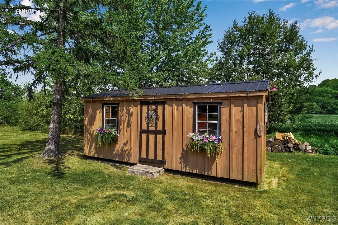 5805 Townline Road, Cambria, New York 14132, Cambria, New York 14132, 4 Bedrooms Bedrooms, 7 Rooms Rooms,2 BathroomsBathrooms,Residential,Closed,5805 Townline Road, Cambria, New York 14132,0,B1631355