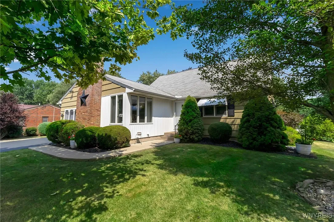 5805 Townline Road, Cambria, New York 14132, Cambria, New York 14132, 4 Bedrooms Bedrooms, 7 Rooms Rooms,2 BathroomsBathrooms,Residential,Closed,5805 Townline Road, Cambria, New York 14132,0,B1631355