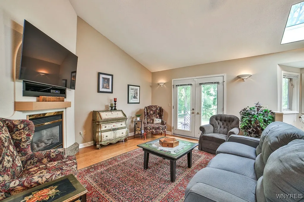 5236 Bridle Path Lane, Lewiston, New York 14092, Lewiston, New York 14092, 4 Bedrooms Bedrooms, 9 Rooms Rooms,3 BathroomsBathrooms,Residential,Closed,5236 Bridle Path Lane, Lewiston, New York 14092,0,B1630030