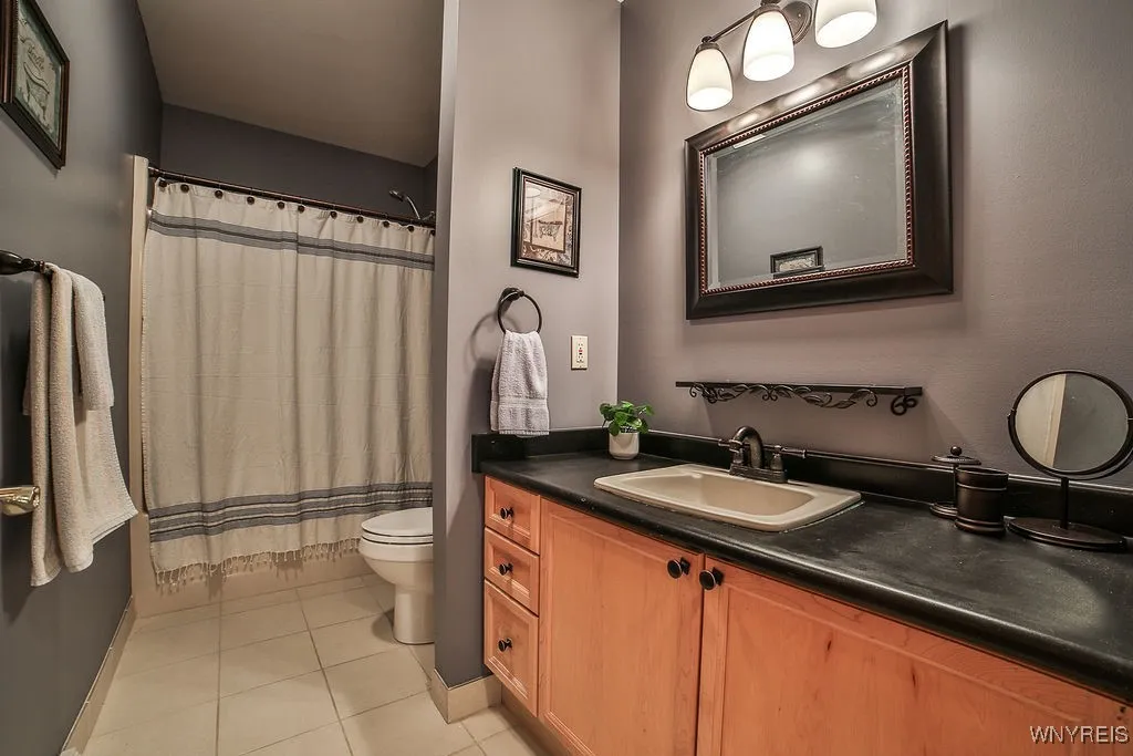 5236 Bridle Path Lane, Lewiston, New York 14092, Lewiston, New York 14092, 4 Bedrooms Bedrooms, 9 Rooms Rooms,3 BathroomsBathrooms,Residential,Closed,5236 Bridle Path Lane, Lewiston, New York 14092,0,B1630030