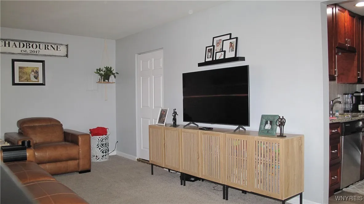 1206 Stony Point Road, Grand Island, New York 1407, Grand Island, New York 14072, 1 Bedroom Bedrooms, 7 Rooms Rooms,1 BathroomBathrooms,Residential,For Sale,1206 Stony Point Road, Grand Island, New York 1407,B1631368