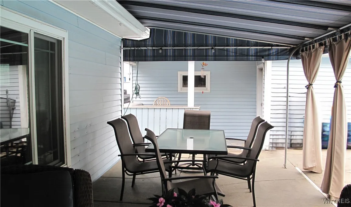 1206 Stony Point Road, Grand Island, New York 1407, Grand Island, New York 14072, 3 Bedrooms Bedrooms, 7 Rooms Rooms,1 BathroomBathrooms,Residential,Closed,1206 Stony Point Road, Grand Island, New York 1407,0,B1631368