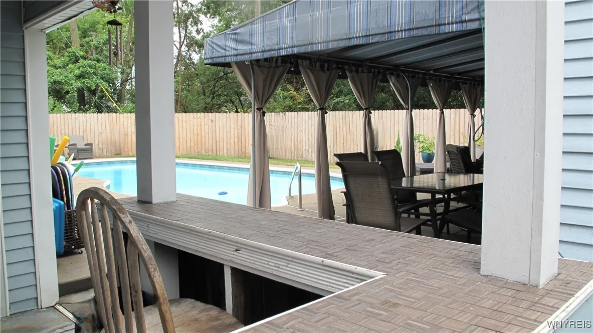 1206 Stony Point Road, Grand Island, New York 1407, Grand Island, New York 14072, 1 Bedroom Bedrooms, 7 Rooms Rooms,1 BathroomBathrooms,Residential,For Sale,1206 Stony Point Road, Grand Island, New York 1407,B1631368