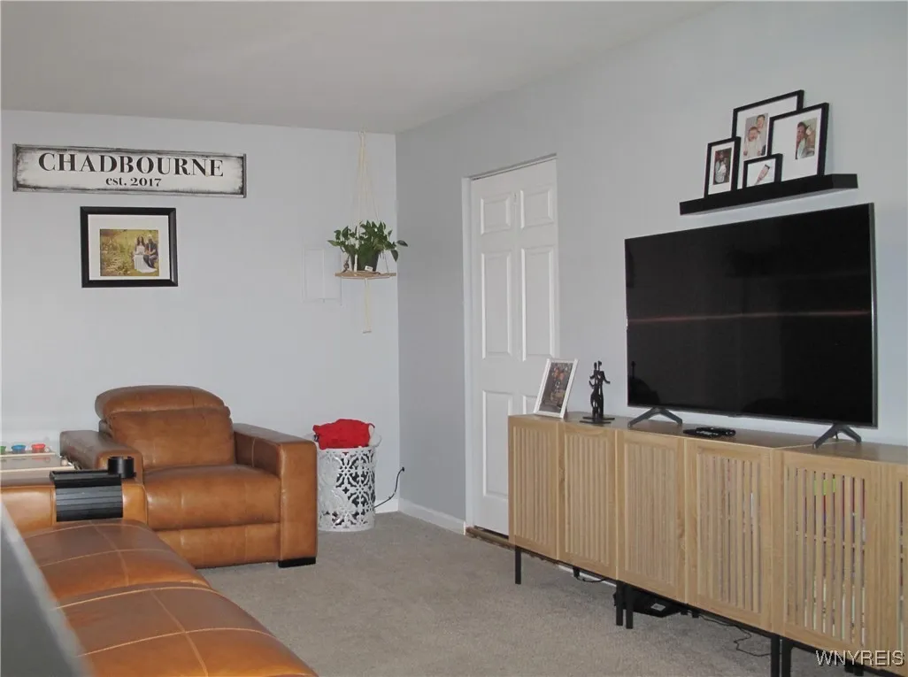 1206 Stony Point Road, Grand Island, New York 1407, Grand Island, New York 14072, 1 Bedroom Bedrooms, 7 Rooms Rooms,1 BathroomBathrooms,Residential,For Sale,1206 Stony Point Road, Grand Island, New York 1407,B1631368
