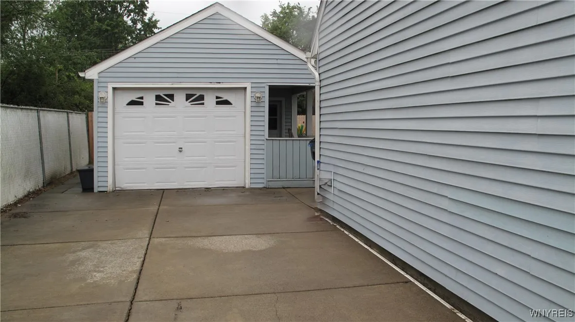 1206 Stony Point Road, Grand Island, New York 1407, Grand Island, New York 14072, 1 Bedroom Bedrooms, 7 Rooms Rooms,1 BathroomBathrooms,Residential,For Sale,1206 Stony Point Road, Grand Island, New York 1407,B1631368