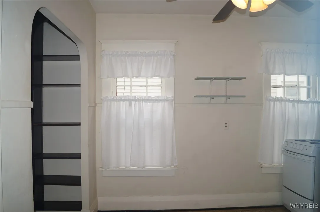 903 Amherst Street, Buffalo, New York 14216, Buffalo, New York 14216, 5 Bedrooms Bedrooms, ,3 BathroomsBathrooms,Residential,For Sale,903 Amherst Street, Buffalo, New York 14216,B1631508