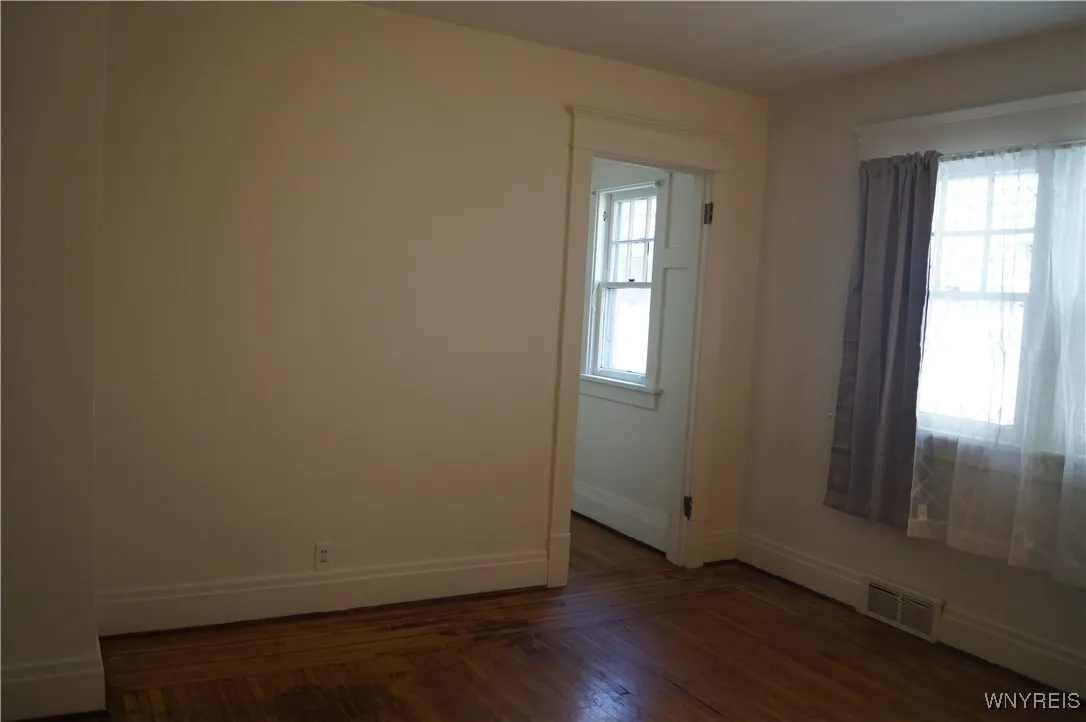 903 Amherst Street, Buffalo, New York 14216, Buffalo, New York 14216, 5 Bedrooms Bedrooms, ,3 BathroomsBathrooms,Residential,For Sale,903 Amherst Street, Buffalo, New York 14216,B1631508