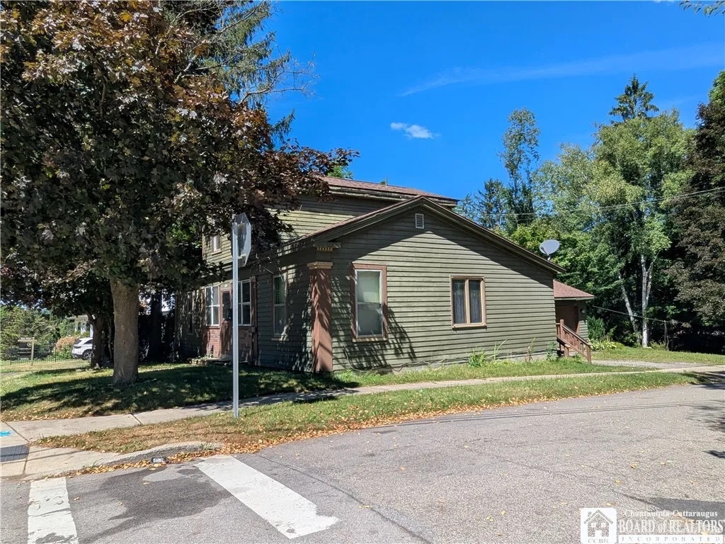 164 East Main Street, Concord, New York 14141, Concord, New York 14141, 3 Bedrooms Bedrooms, 8 Rooms Rooms,2 BathroomsBathrooms,Residential,Closed,164 East Main Street, Concord, New York 14141,0,R1631493