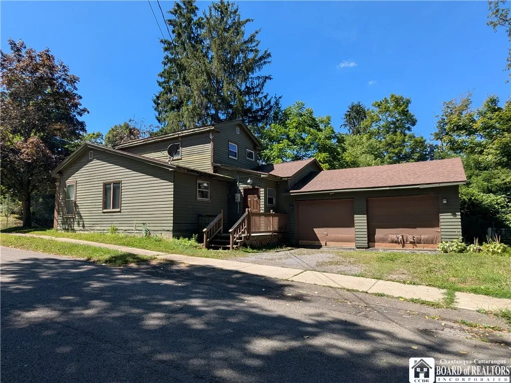 164 East Main Street, Concord, New York 14141, Concord, New York 14141, 3 Bedrooms Bedrooms, 8 Rooms Rooms,2 BathroomsBathrooms,Residential,Closed,164 East Main Street, Concord, New York 14141,0,R1631493