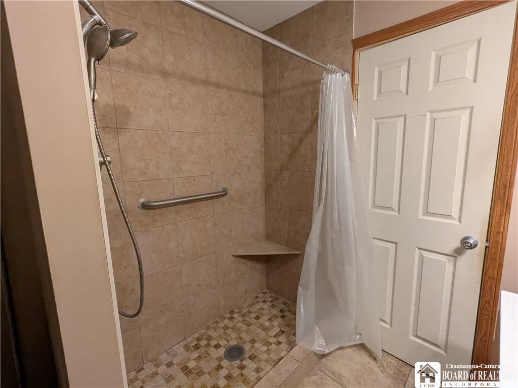 164 East Main Street, Concord, New York 14141, Concord, New York 14141, 3 Bedrooms Bedrooms, 8 Rooms Rooms,2 BathroomsBathrooms,Residential,Closed,164 East Main Street, Concord, New York 14141,0,R1631493