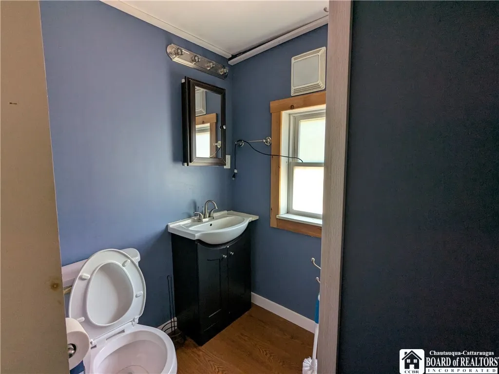 164 East Main Street, Concord, New York 14141, Concord, New York 14141, 3 Bedrooms Bedrooms, 8 Rooms Rooms,2 BathroomsBathrooms,Residential,Closed,164 East Main Street, Concord, New York 14141,0,R1631493