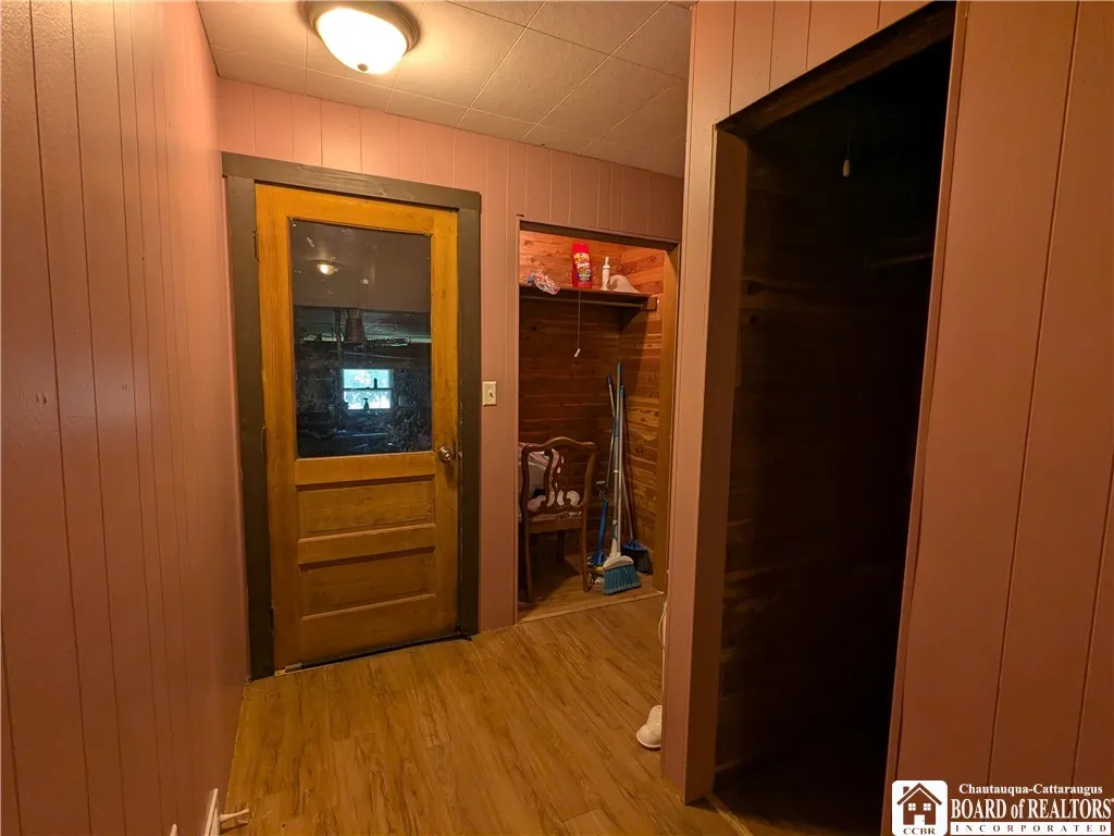 164 East Main Street, Concord, New York 14141, Concord, New York 14141, 3 Bedrooms Bedrooms, 8 Rooms Rooms,2 BathroomsBathrooms,Residential,Closed,164 East Main Street, Concord, New York 14141,0,R1631493