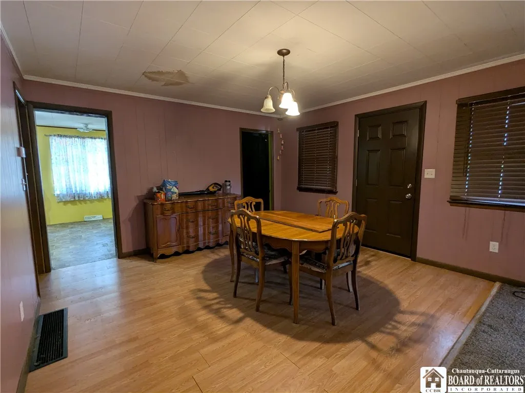 164 East Main Street, Concord, New York 14141, Concord, New York 14141, 3 Bedrooms Bedrooms, 8 Rooms Rooms,2 BathroomsBathrooms,Residential,Closed,164 East Main Street, Concord, New York 14141,0,R1631493