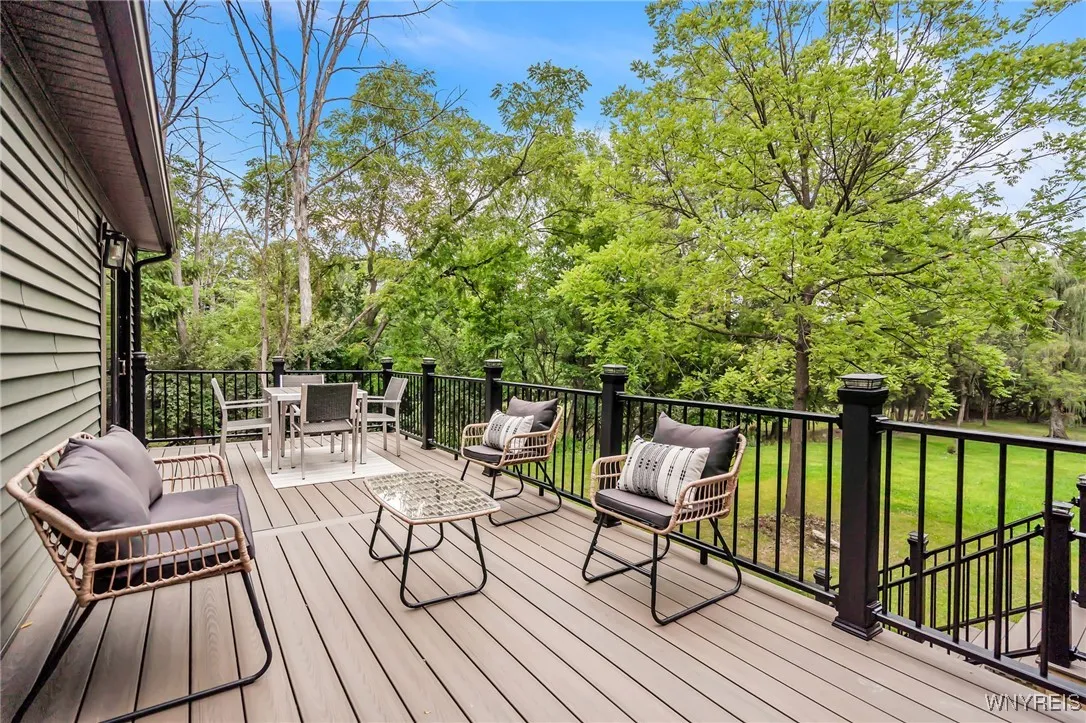 842 Oakwood Avenue, Aurora, New York 14052, Aurora, New York 14052, 6 Bedrooms Bedrooms, 14 Rooms Rooms,4 BathroomsBathrooms,Residential,For Sale,842 Oakwood Avenue, Aurora, New York 14052,0,B1630507