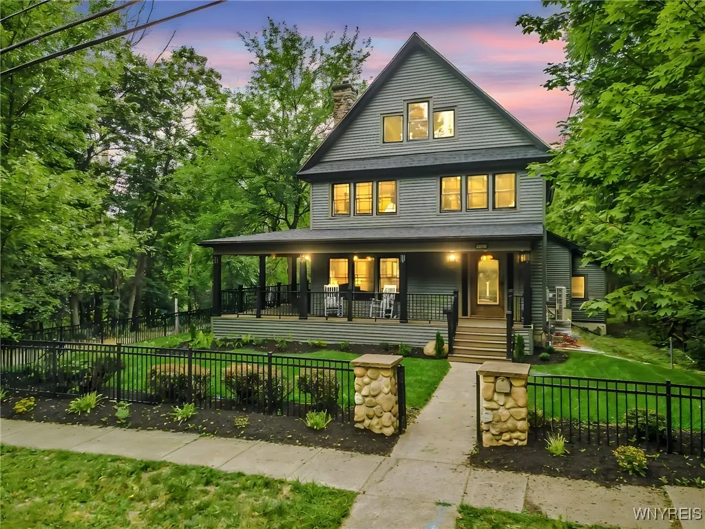 842 Oakwood Avenue, Aurora, New York 14052, Aurora, New York 14052, 6 Bedrooms Bedrooms, 14 Rooms Rooms,4 BathroomsBathrooms,Residential,For Sale,842 Oakwood Avenue, Aurora, New York 14052,0,B1630507