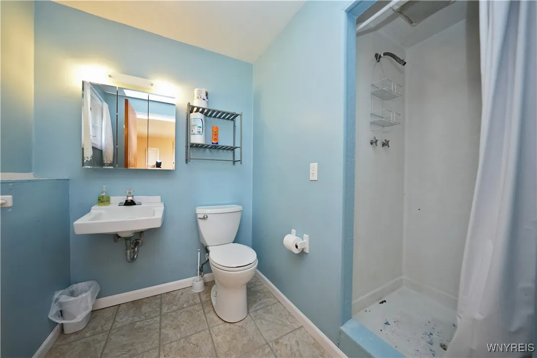 3935 Sharondale Drive, Hamburg, New York 14075, Hamburg, New York 14075, 3 Bedrooms Bedrooms, 6 Rooms Rooms,2 BathroomsBathrooms,Residential,Closed,3935 Sharondale Drive, Hamburg, New York 14075,0,B1631486