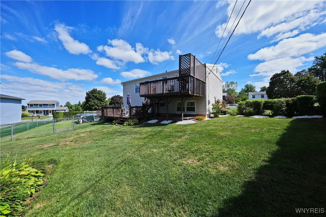 3935 Sharondale Drive, Hamburg, New York 14075, Hamburg, New York 14075, 3 Bedrooms Bedrooms, 6 Rooms Rooms,2 BathroomsBathrooms,Residential,Closed,3935 Sharondale Drive, Hamburg, New York 14075,0,B1631486