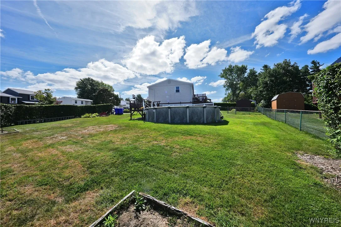 3935 Sharondale Drive, Hamburg, New York 14075, Hamburg, New York 14075, 3 Bedrooms Bedrooms, 6 Rooms Rooms,2 BathroomsBathrooms,Residential,Closed,3935 Sharondale Drive, Hamburg, New York 14075,0,B1631486