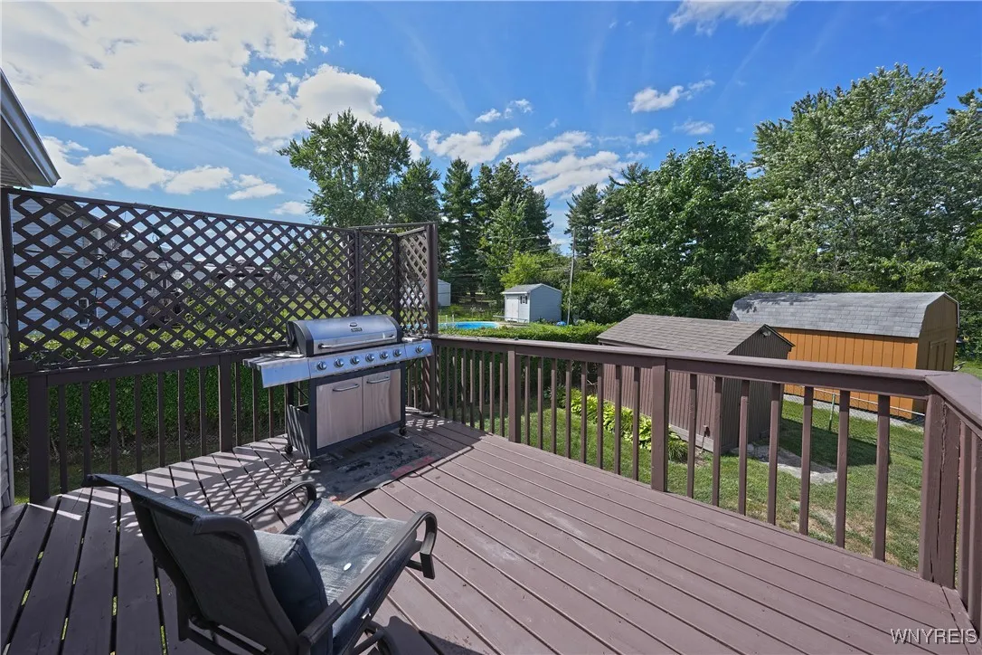 3935 Sharondale Drive, Hamburg, New York 14075, Hamburg, New York 14075, 3 Bedrooms Bedrooms, 6 Rooms Rooms,2 BathroomsBathrooms,Residential,Closed,3935 Sharondale Drive, Hamburg, New York 14075,0,B1631486