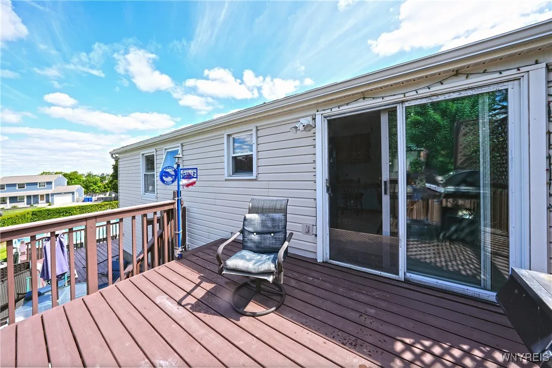 3935 Sharondale Drive, Hamburg, New York 14075, Hamburg, New York 14075, 3 Bedrooms Bedrooms, 6 Rooms Rooms,2 BathroomsBathrooms,Residential,Closed,3935 Sharondale Drive, Hamburg, New York 14075,0,B1631486