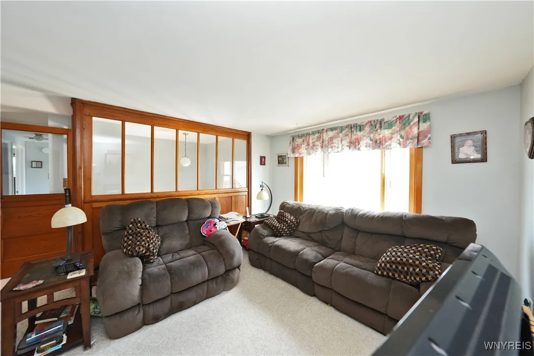 3935 Sharondale Drive, Hamburg, New York 14075, Hamburg, New York 14075, 3 Bedrooms Bedrooms, 6 Rooms Rooms,2 BathroomsBathrooms,Residential,Closed,3935 Sharondale Drive, Hamburg, New York 14075,0,B1631486