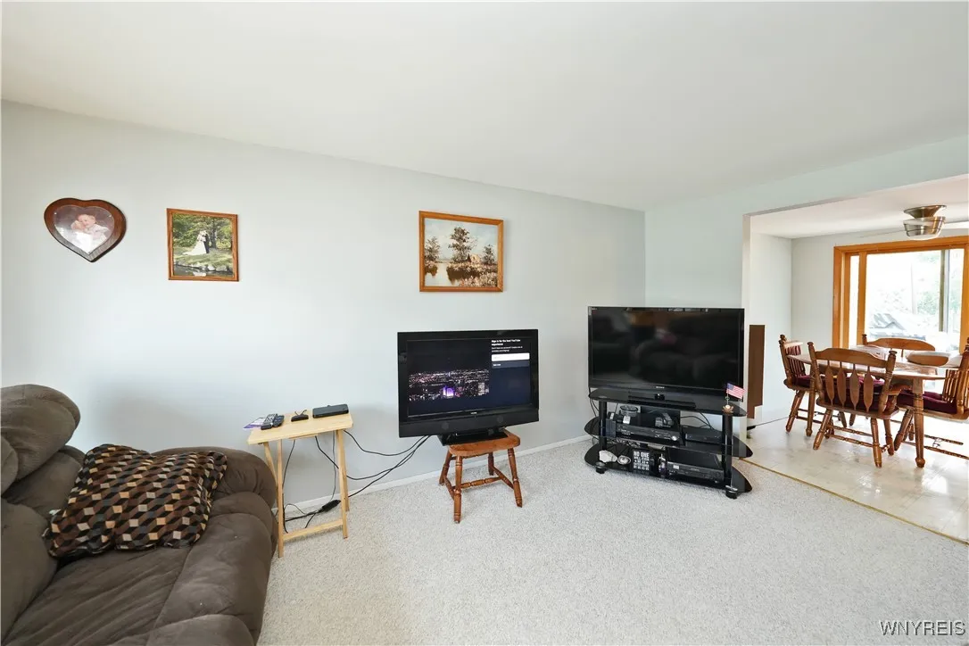 3935 Sharondale Drive, Hamburg, New York 14075, Hamburg, New York 14075, 3 Bedrooms Bedrooms, 6 Rooms Rooms,2 BathroomsBathrooms,Residential,Closed,3935 Sharondale Drive, Hamburg, New York 14075,0,B1631486