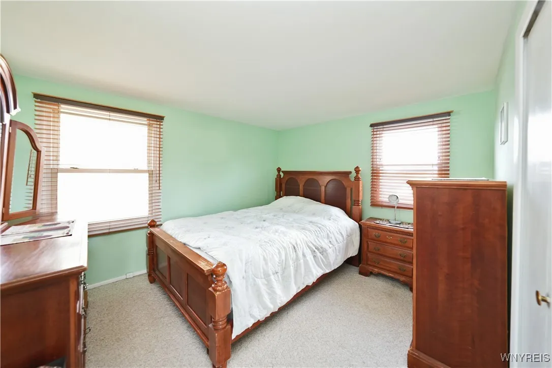 3935 Sharondale Drive, Hamburg, New York 14075, Hamburg, New York 14075, 3 Bedrooms Bedrooms, 6 Rooms Rooms,2 BathroomsBathrooms,Residential,Closed,3935 Sharondale Drive, Hamburg, New York 14075,0,B1631486