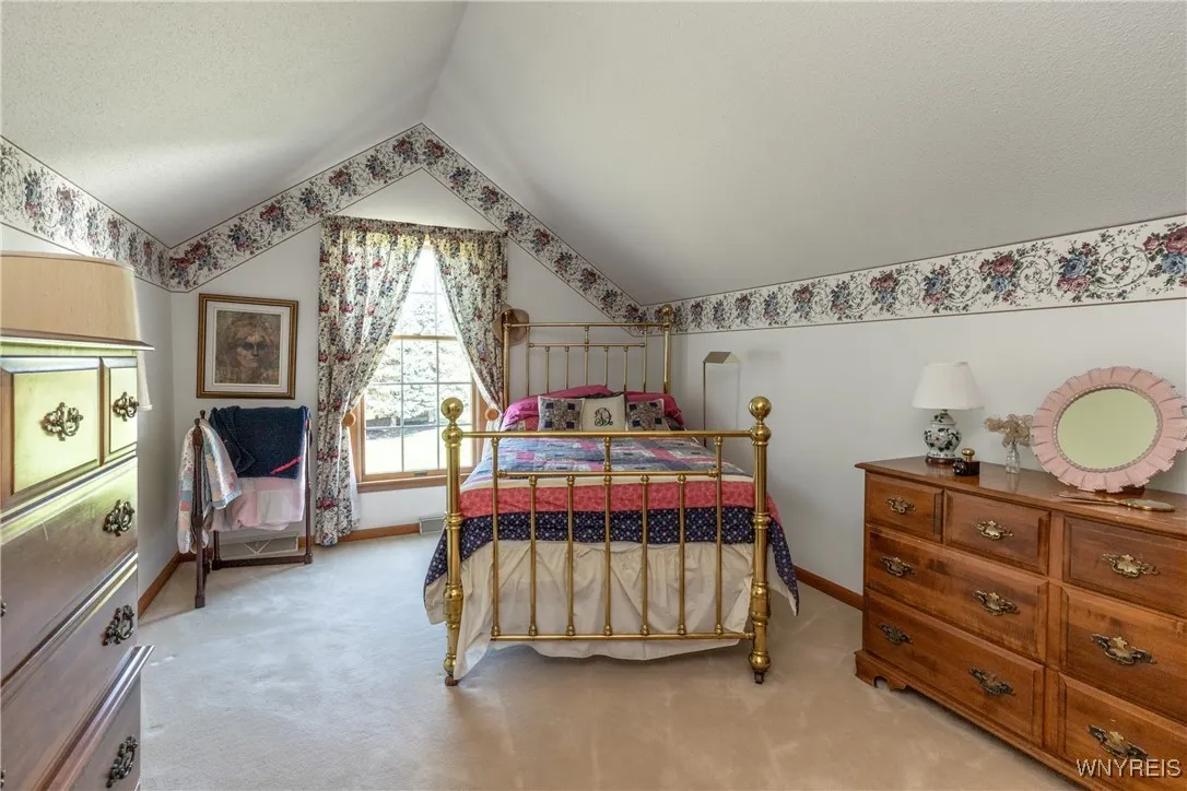 5864 Forest Creek Drive, Clarence, New York 14051, Clarence, New York 14051, 3 Bedrooms Bedrooms, 11 Rooms Rooms,2 BathroomsBathrooms,Residential,For Sale,5864 Forest Creek Drive, Clarence, New York 14051,B1628661