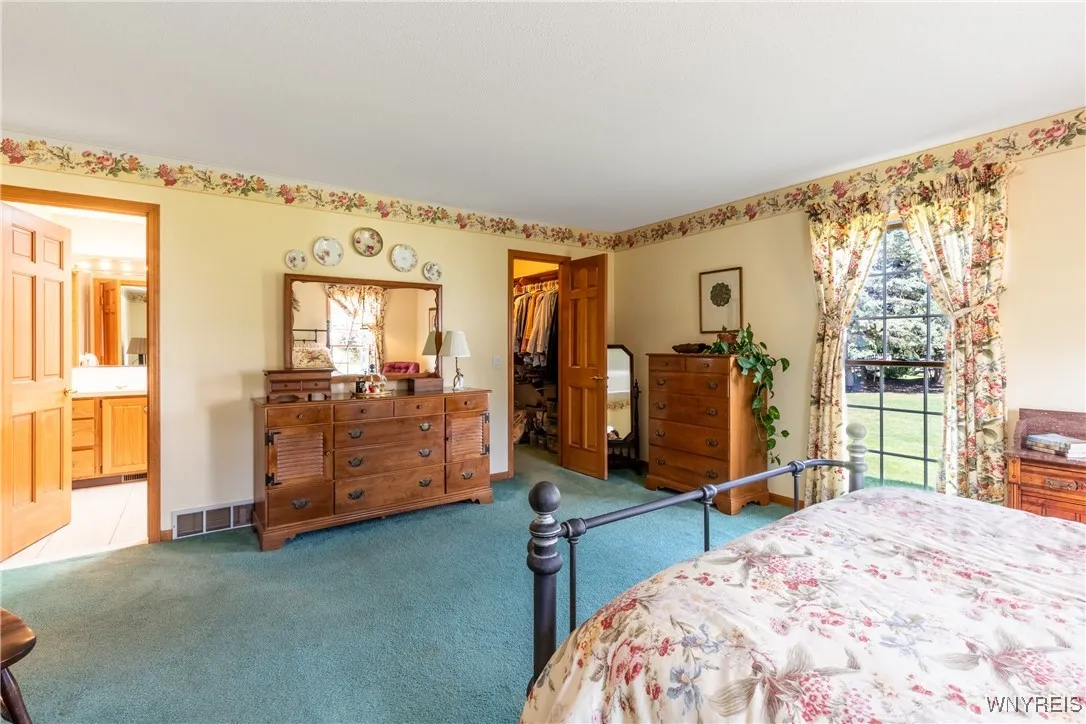 5864 Forest Creek Drive, Clarence, New York 14051, Clarence, New York 14051, 3 Bedrooms Bedrooms, 11 Rooms Rooms,2 BathroomsBathrooms,Residential,For Sale,5864 Forest Creek Drive, Clarence, New York 14051,B1628661