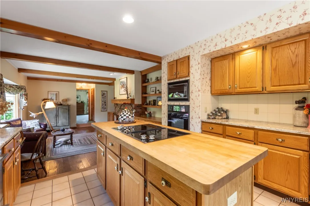 5864 Forest Creek Drive, Clarence, New York 14051, Clarence, New York 14051, 3 Bedrooms Bedrooms, 11 Rooms Rooms,2 BathroomsBathrooms,Residential,For Sale,5864 Forest Creek Drive, Clarence, New York 14051,B1628661