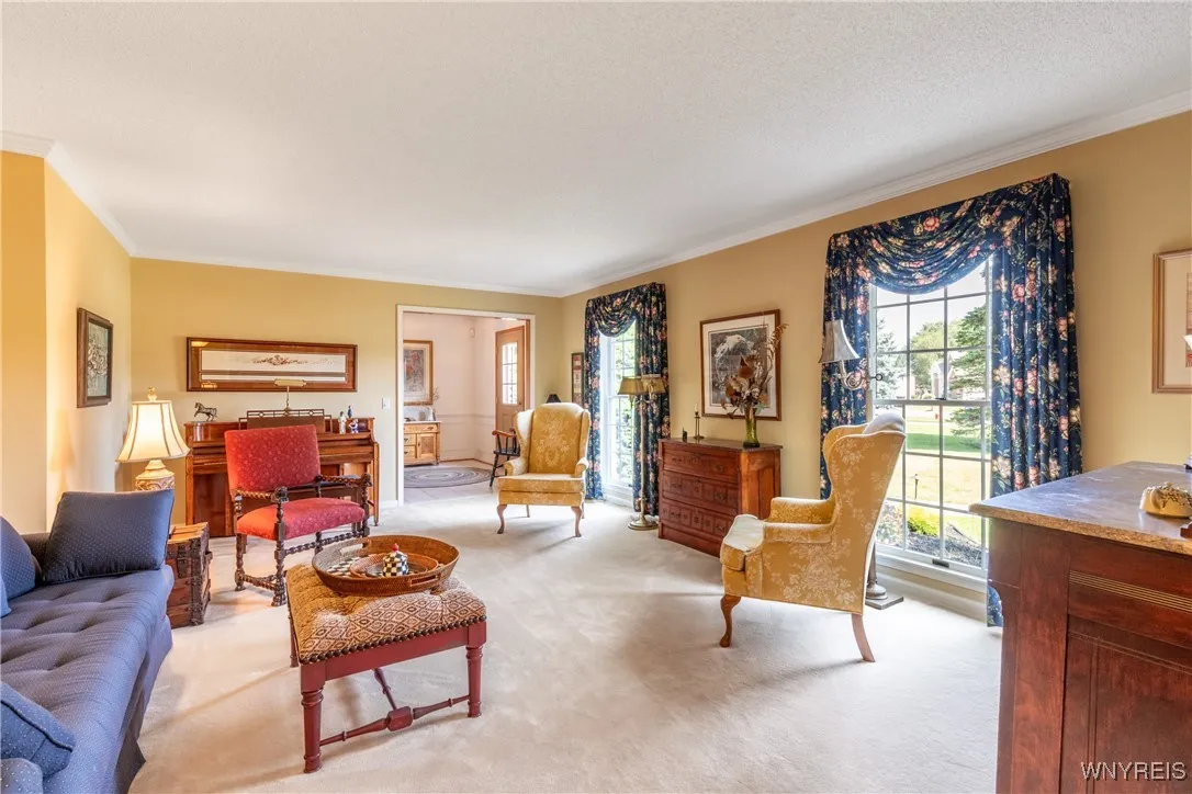 5864 Forest Creek Drive, Clarence, New York 14051, Clarence, New York 14051, 3 Bedrooms Bedrooms, 11 Rooms Rooms,2 BathroomsBathrooms,Residential,For Sale,5864 Forest Creek Drive, Clarence, New York 14051,B1628661