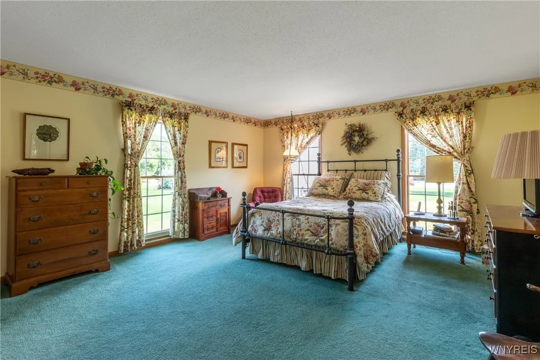 5864 Forest Creek Drive, Clarence, New York 14051, Clarence, New York 14051, 3 Bedrooms Bedrooms, 11 Rooms Rooms,2 BathroomsBathrooms,Residential,For Sale,5864 Forest Creek Drive, Clarence, New York 14051,B1628661