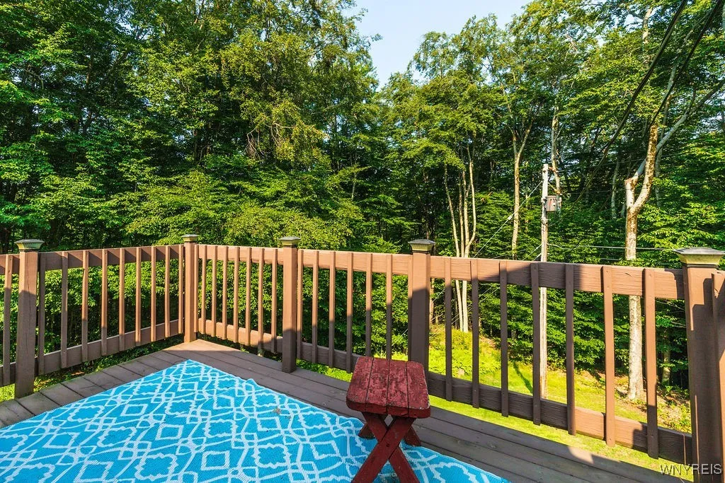 9523 South Protection Road, Holland, New York 1408, Holland, New York 14080, 2 Bedrooms Bedrooms, 5 Rooms Rooms,1 BathroomBathrooms,Residential,Closed,9523 South Protection Road, Holland, New York 1408,0,B1631593