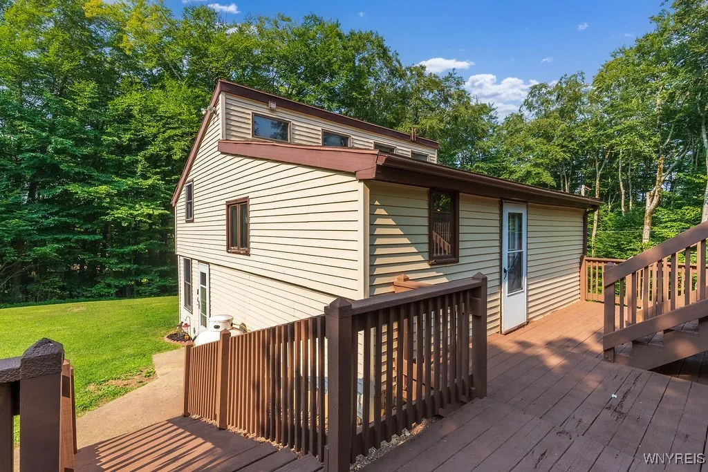 9523 South Protection Road, Holland, New York 1408, Holland, New York 14080, 2 Bedrooms Bedrooms, 5 Rooms Rooms,1 BathroomBathrooms,Residential,Closed,9523 South Protection Road, Holland, New York 1408,0,B1631593