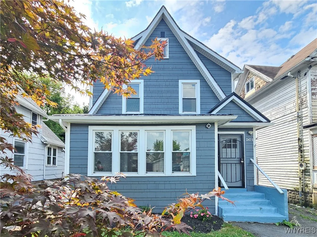 2431 Ontario Avenue, Niagara Falls, New York 14305, Niagara Falls, New York 14305, 3 Bedrooms Bedrooms, 7 Rooms Rooms,2 BathroomsBathrooms,Residential,Closed,2431 Ontario Avenue, Niagara Falls, New York 14305,0,B1631604