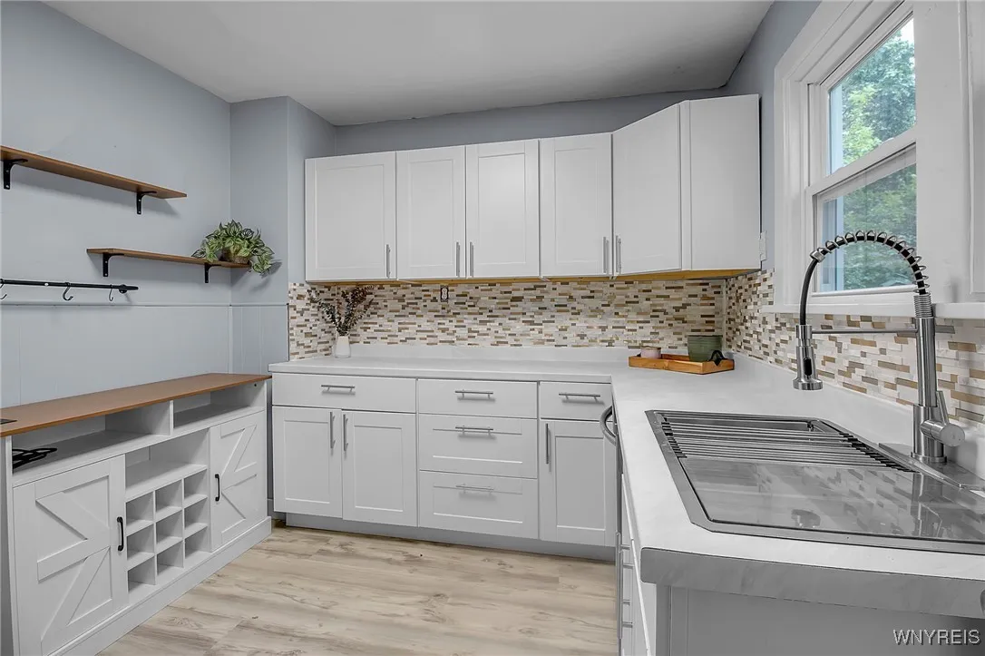 2431 Ontario Avenue, Niagara Falls, New York 14305, Niagara Falls, New York 14305, 3 Bedrooms Bedrooms, 7 Rooms Rooms,2 BathroomsBathrooms,Residential,Closed,2431 Ontario Avenue, Niagara Falls, New York 14305,0,B1631604