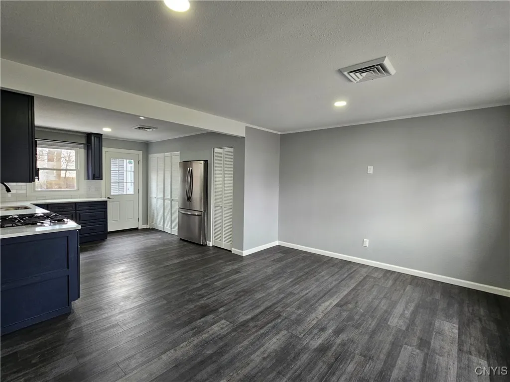 46 Walnut Drive, Whitestown, New York 13492, Whitestown, New York 13492, 3 Bedrooms Bedrooms, 5 Rooms Rooms,1 BathroomBathrooms,Residential,For Sale,46 Walnut Drive, Whitestown, New York 13492,0,S1631632